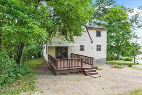 752 Mammoth Road Manchester NH 03104