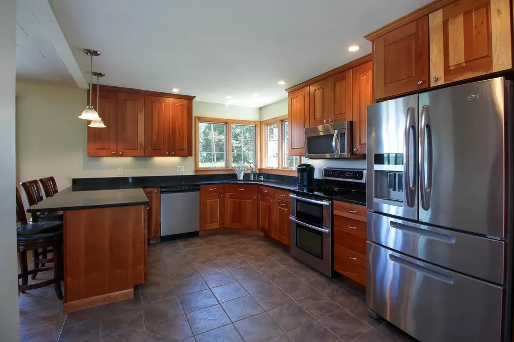 11 Four Winds Lane North Hero VT 05474