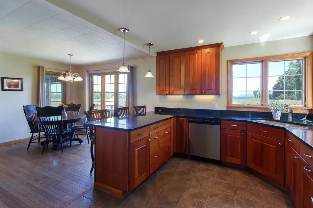 11 Four Winds Lane North Hero VT 05474