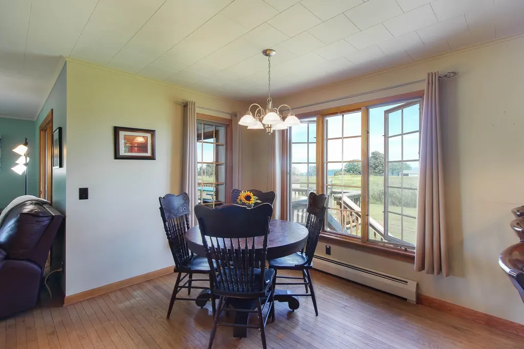 11 Four Winds Lane North Hero VT 05474