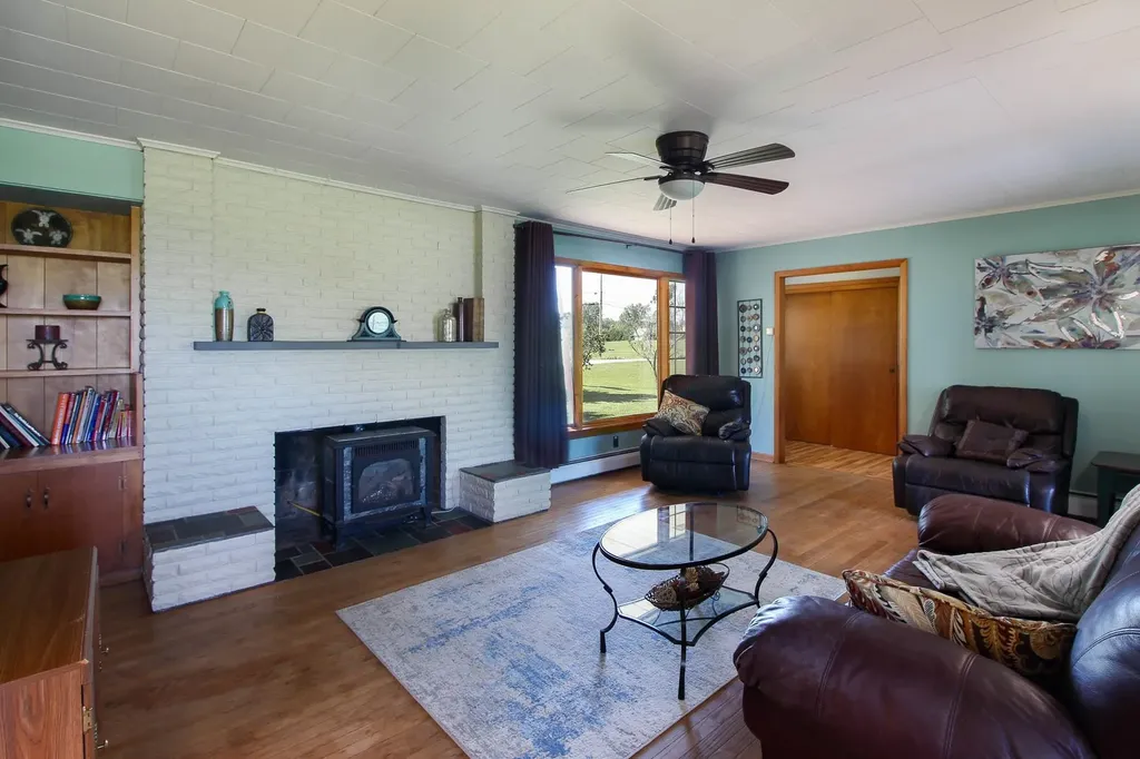 11 Four Winds Lane North Hero VT 05474
