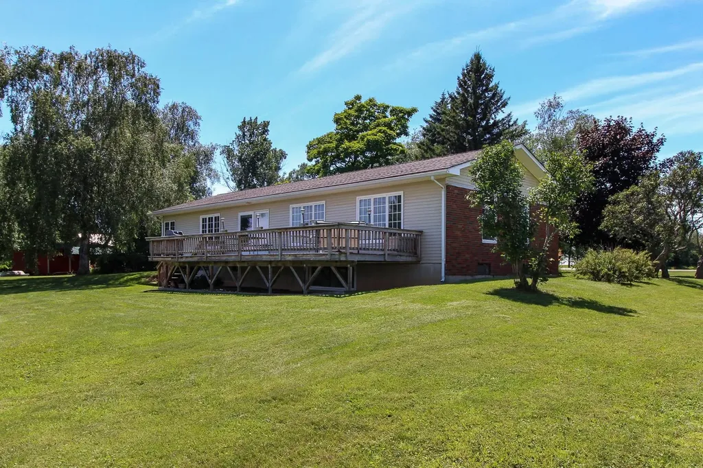 11 Four Winds Lane North Hero VT 05474