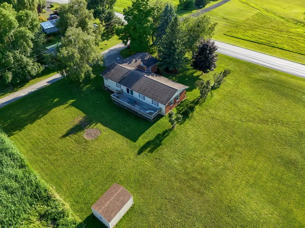 11 Four Winds Lane North Hero VT 05474