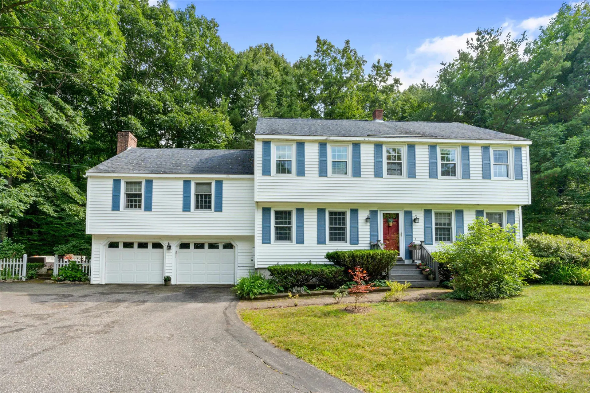 19 Camelot Drive Bedford NH 03110