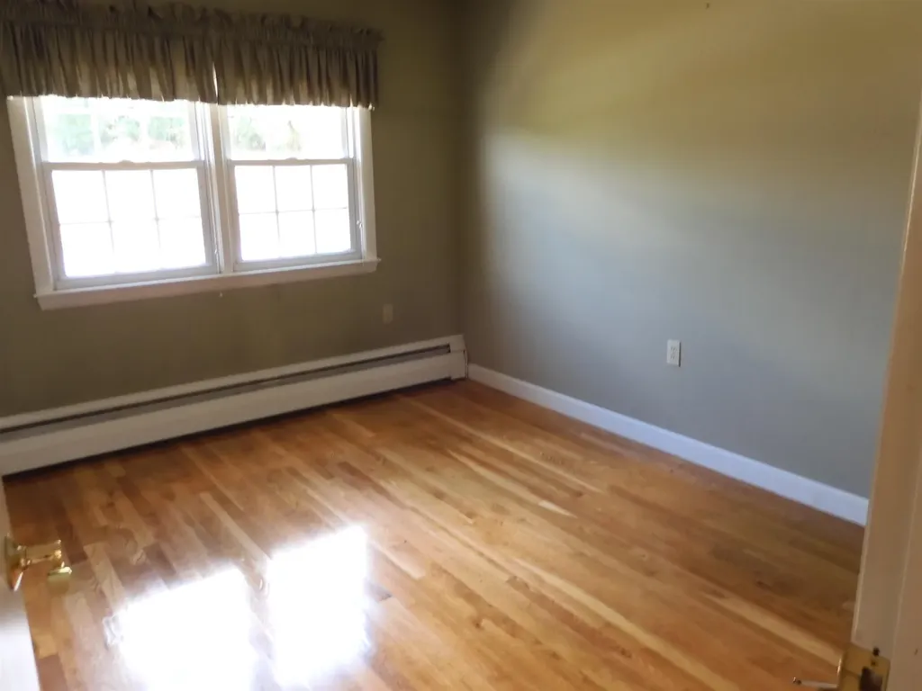 3 Brentwood Avenue Salem NH 03079