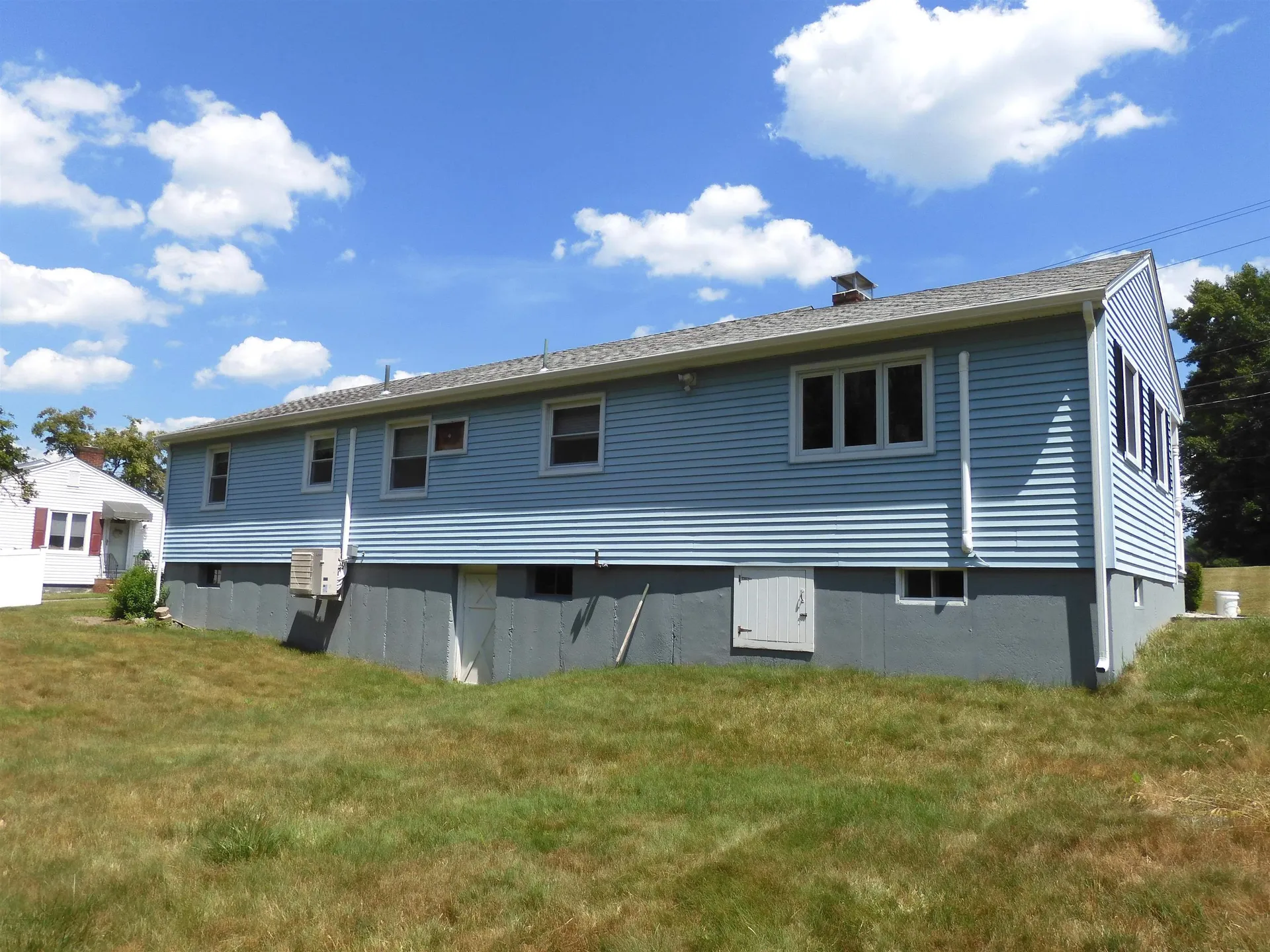 3 Brentwood Avenue Salem NH 03079