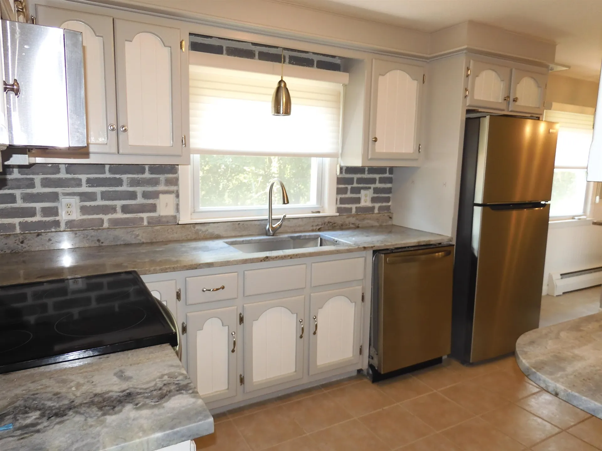 3 Brentwood Avenue Salem NH 03079