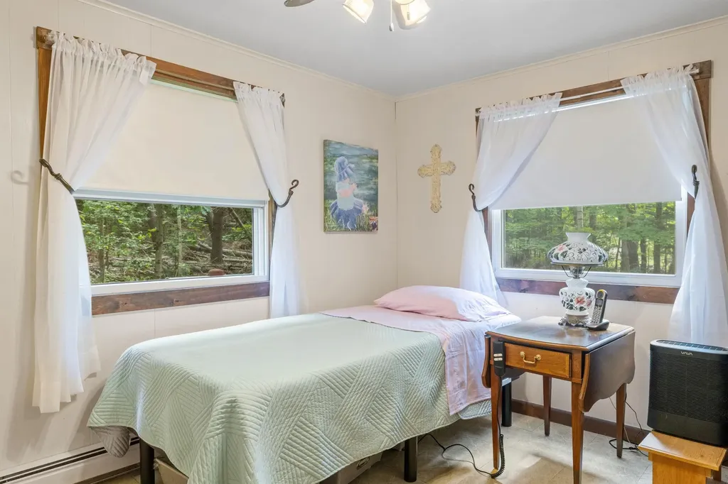 22 Tennis Circle Haverhill NH 03785