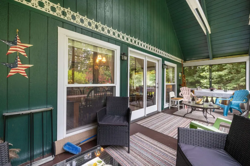 22 Tennis Circle Haverhill NH 03785