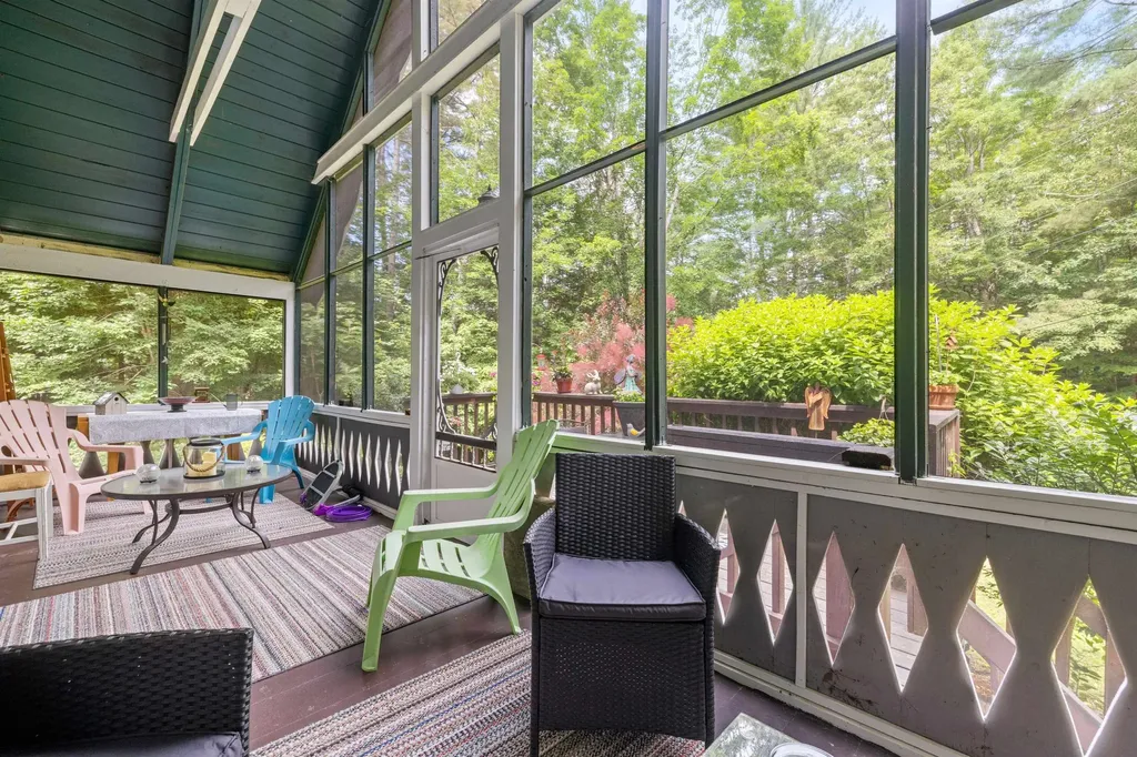 22 Tennis Circle Haverhill NH 03785