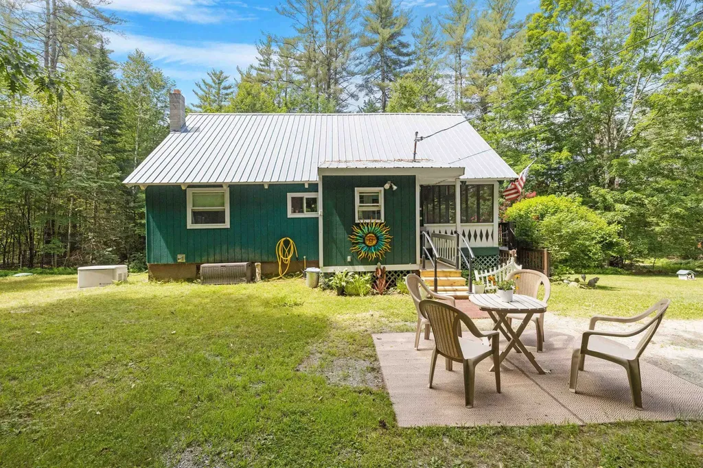 22 Tennis Circle Haverhill NH 03785