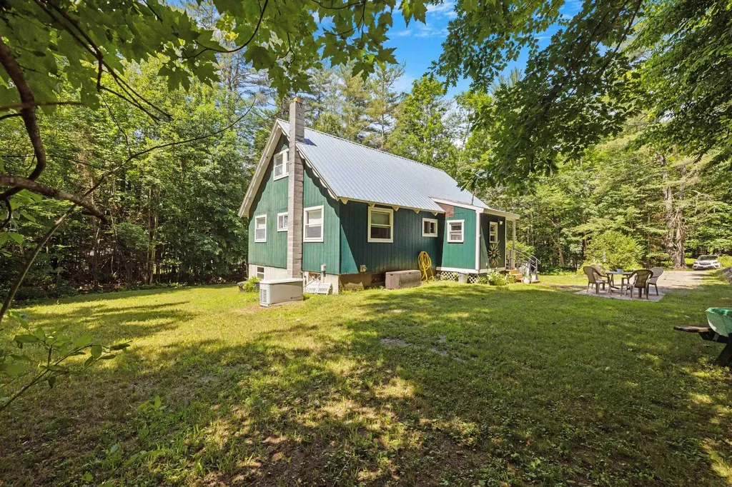 22 Tennis Circle Haverhill NH 03785