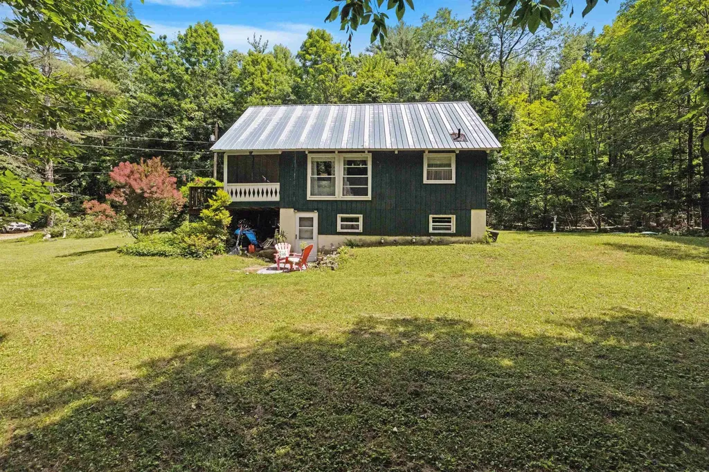 22 Tennis Circle Haverhill NH 03785