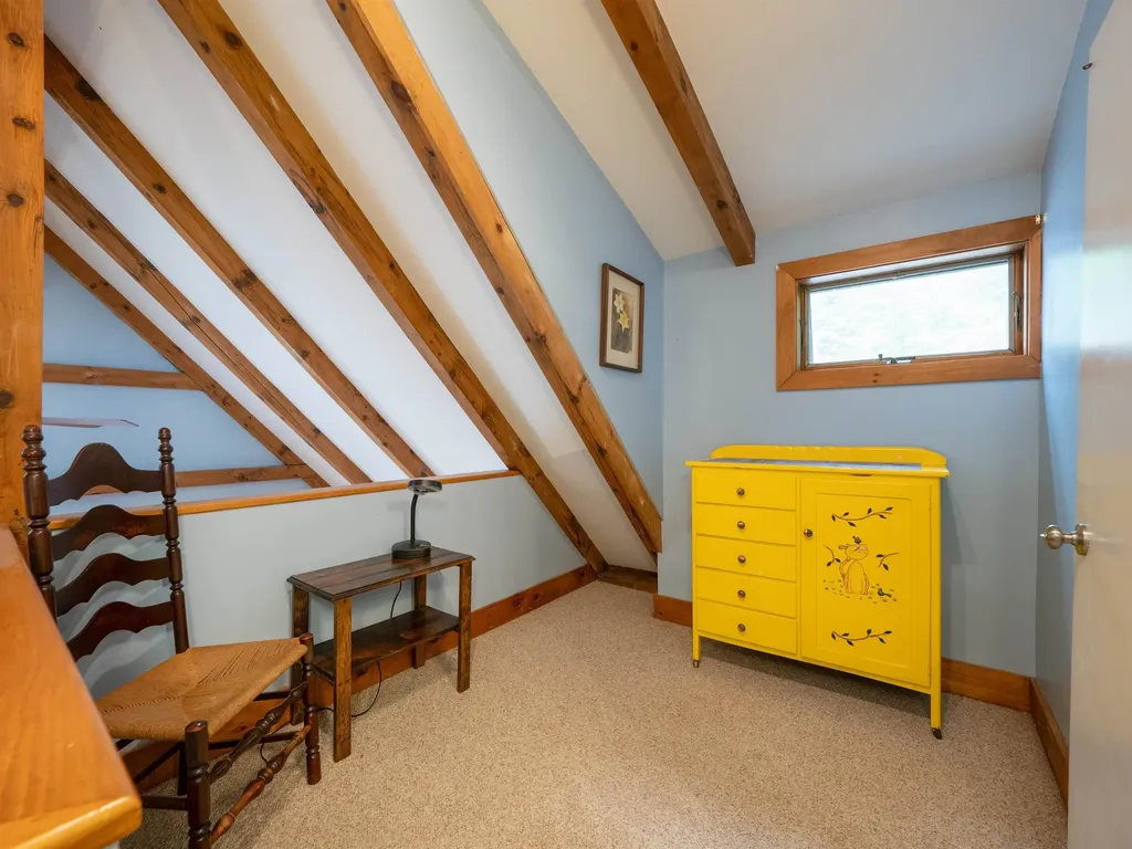 406 Tichenor Road Hartford VT 05059