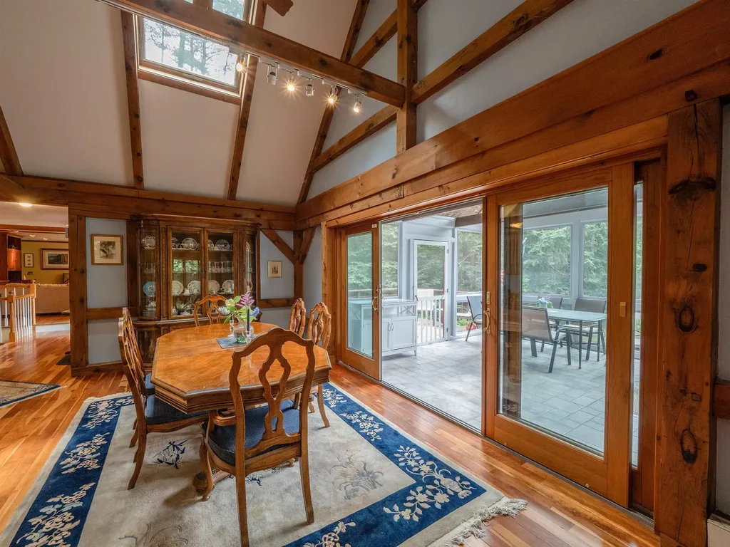 406 Tichenor Road Hartford VT 05059