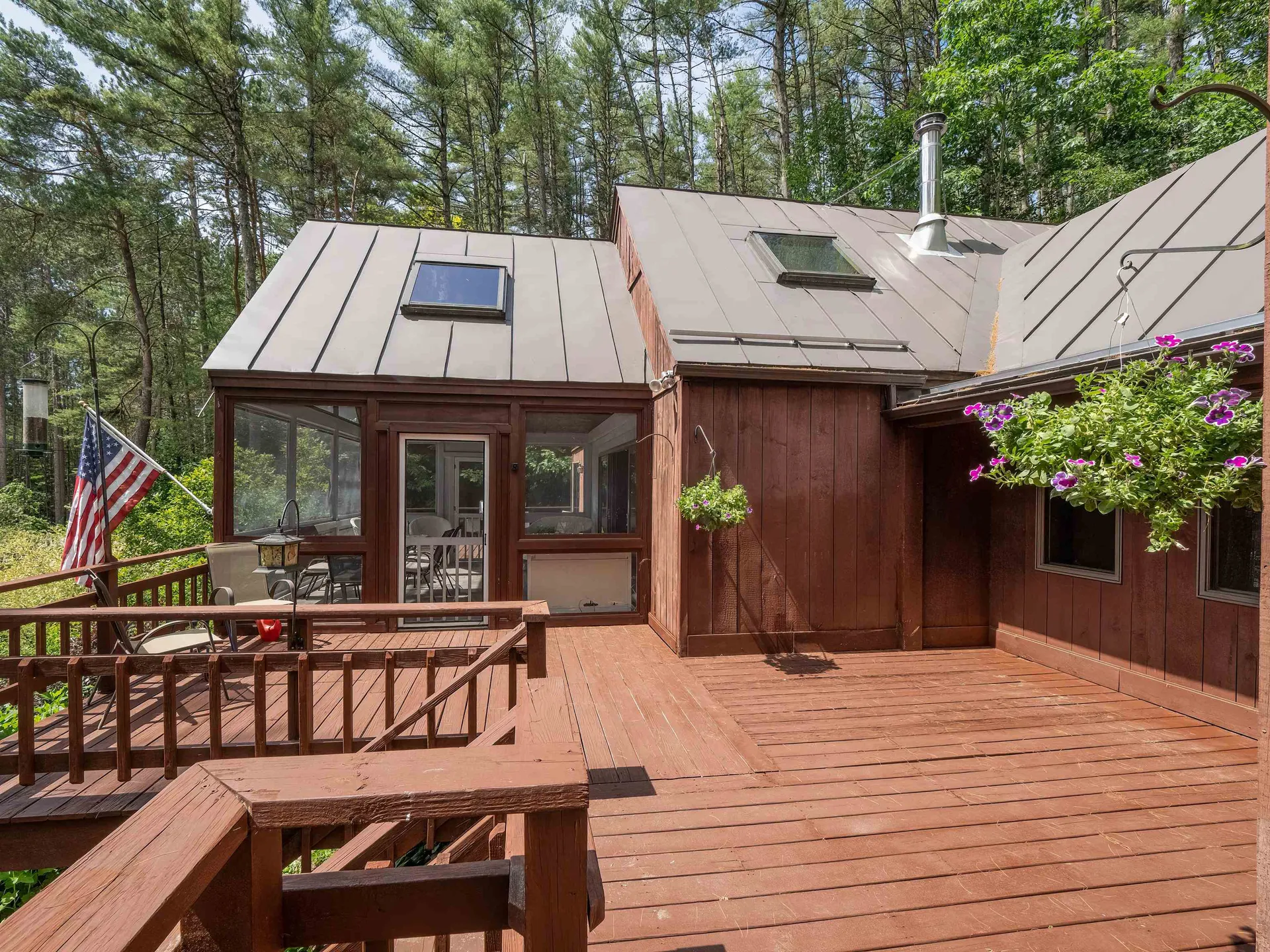 406 Tichenor Road Hartford VT 05059