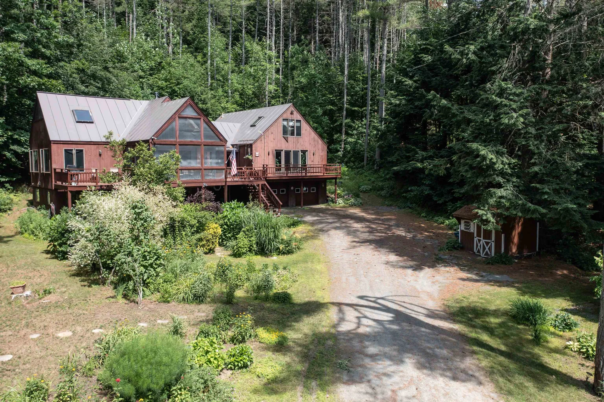 406 Tichenor Road Hartford VT 05059