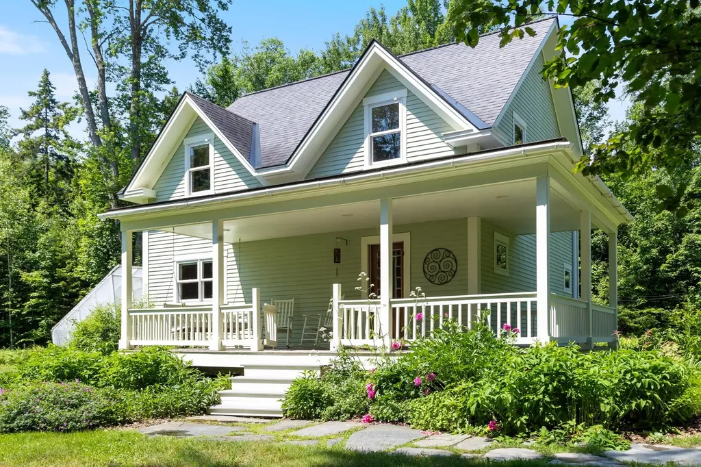 131 Laflame Road Warren VT 05674