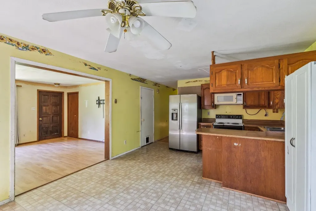29 Colonial Drive Greenfield NH 03047