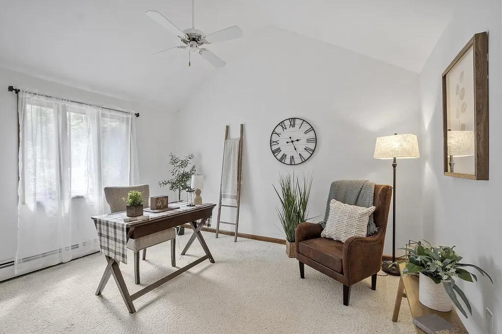 25 Batten Road Bristol NH 03222