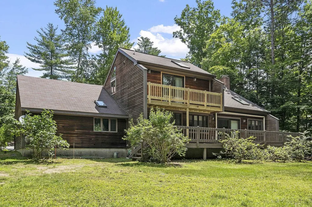 25 Batten Road Bristol NH 03222
