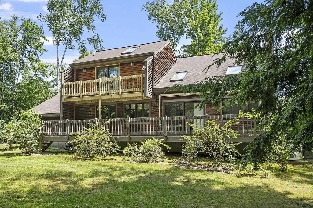 25 Batten Road Bristol NH 03222