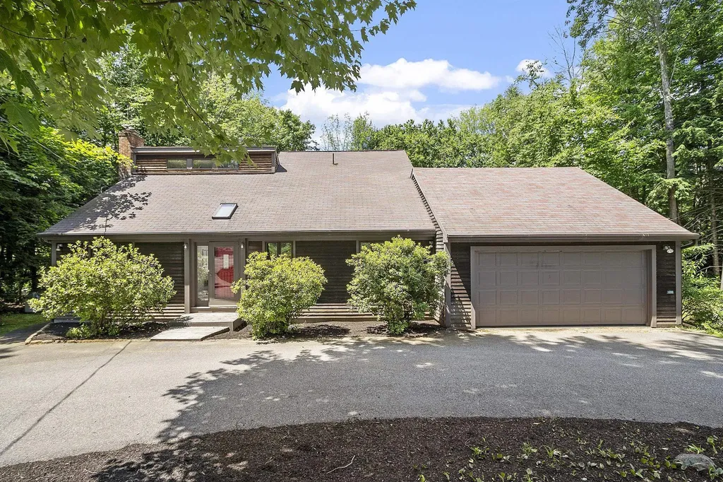 25 Batten Road Bristol NH 03222