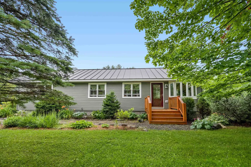 1934 South Walden Road Cabot VT 05647