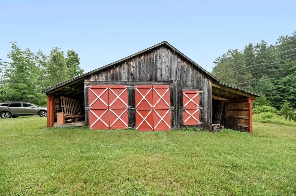 1934 South Walden Road Cabot VT 05647