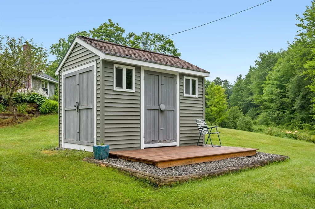 1934 South Walden Road Cabot VT 05647