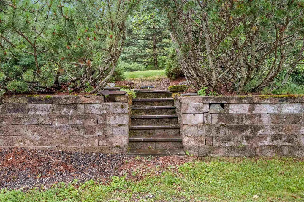 1934 South Walden Road Cabot VT 05647