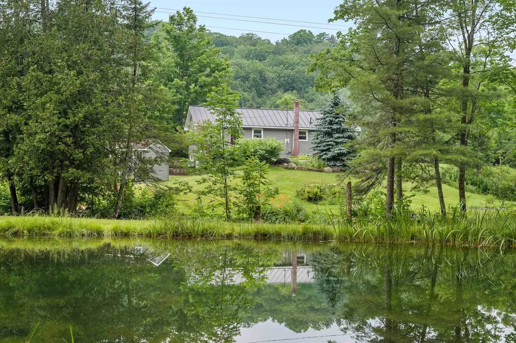 1934 South Walden Road Cabot VT 05647
