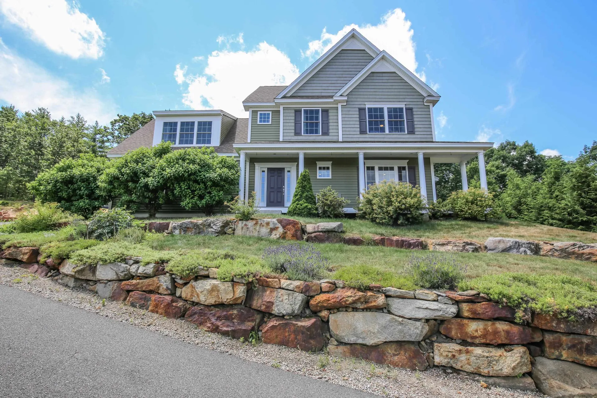 17 Copley Court Auburn NH 03032