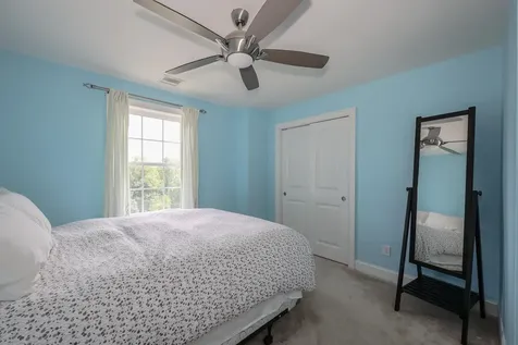 17 Copley Court Auburn NH 03032