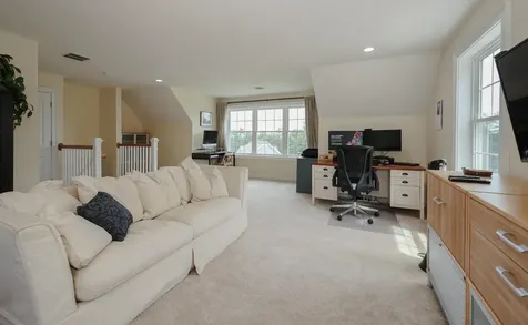 17 Copley Court Auburn NH 03032