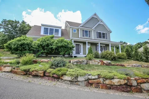 17 Copley Court Auburn NH 03032
