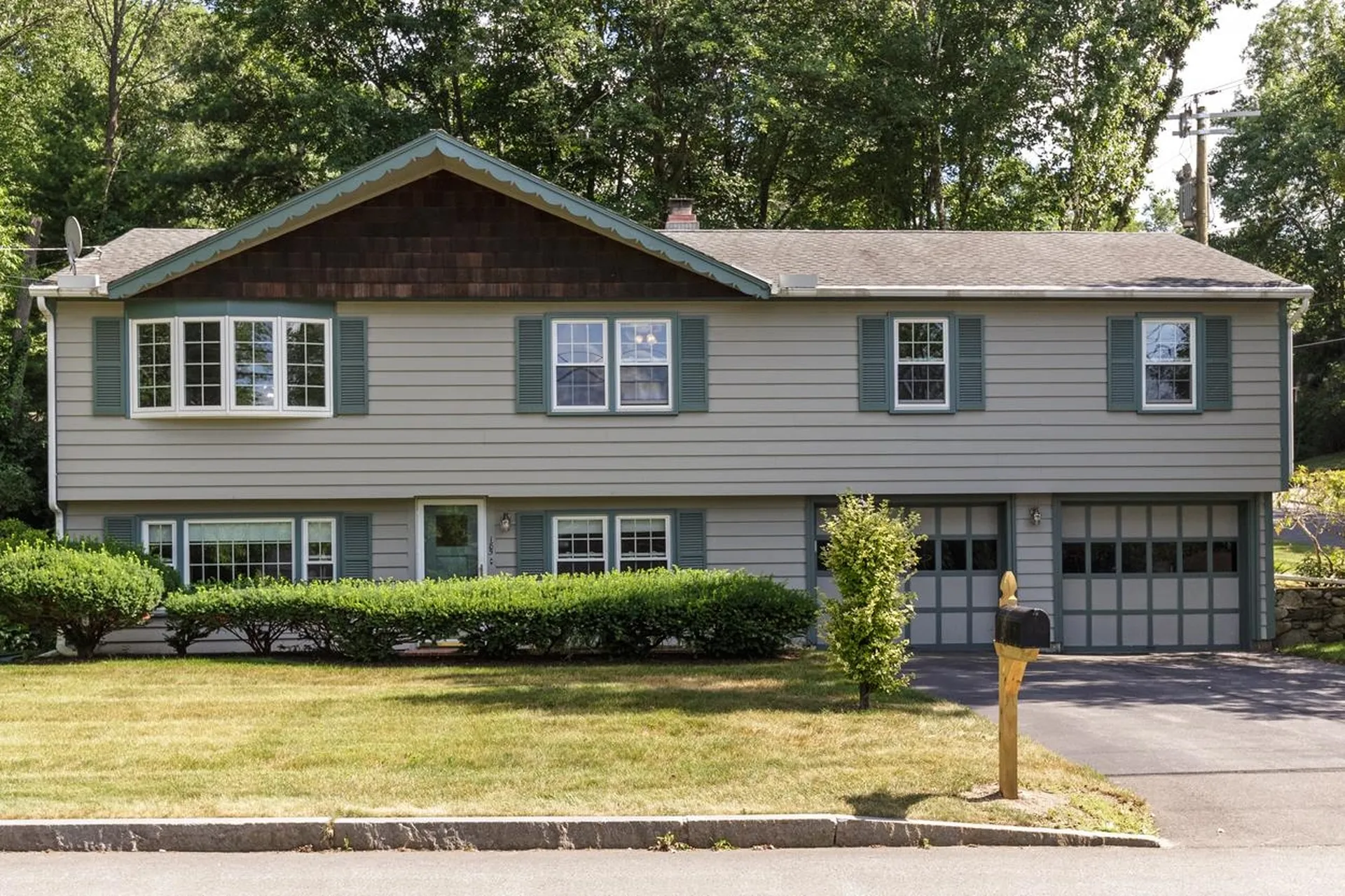 185 Blevens Drive Manchester NH 03104