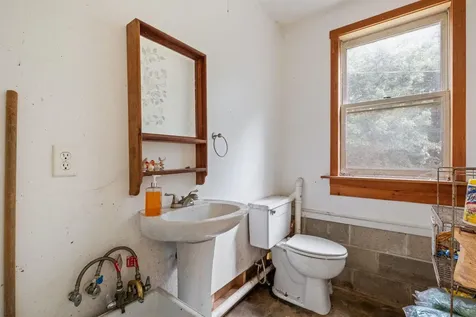 35 March Road Sanbornton NH 03269