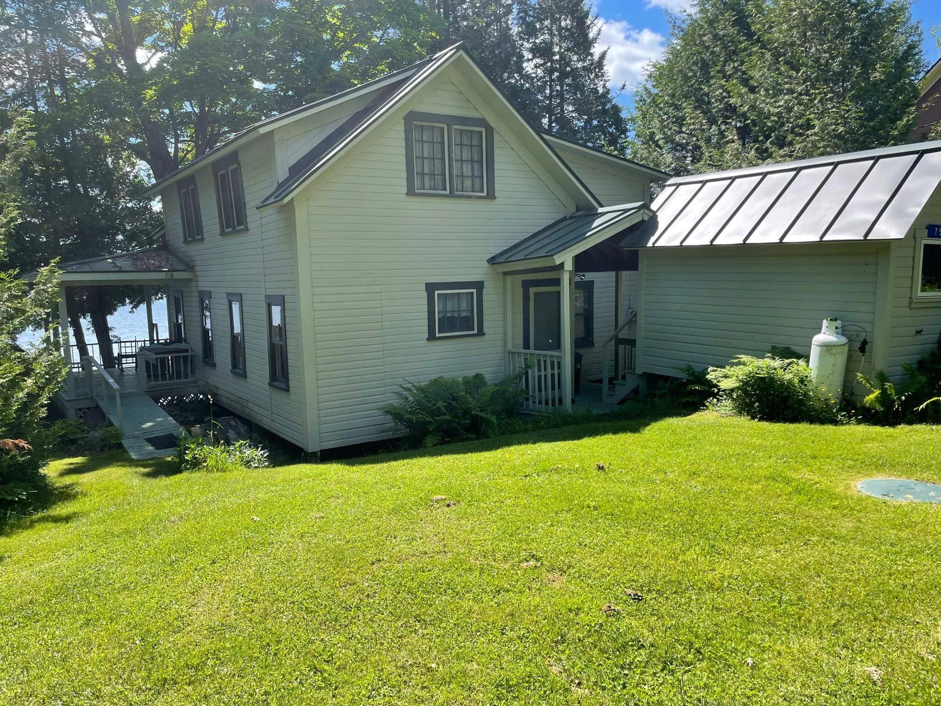 75 Van Hook Road Greensboro VT 05841