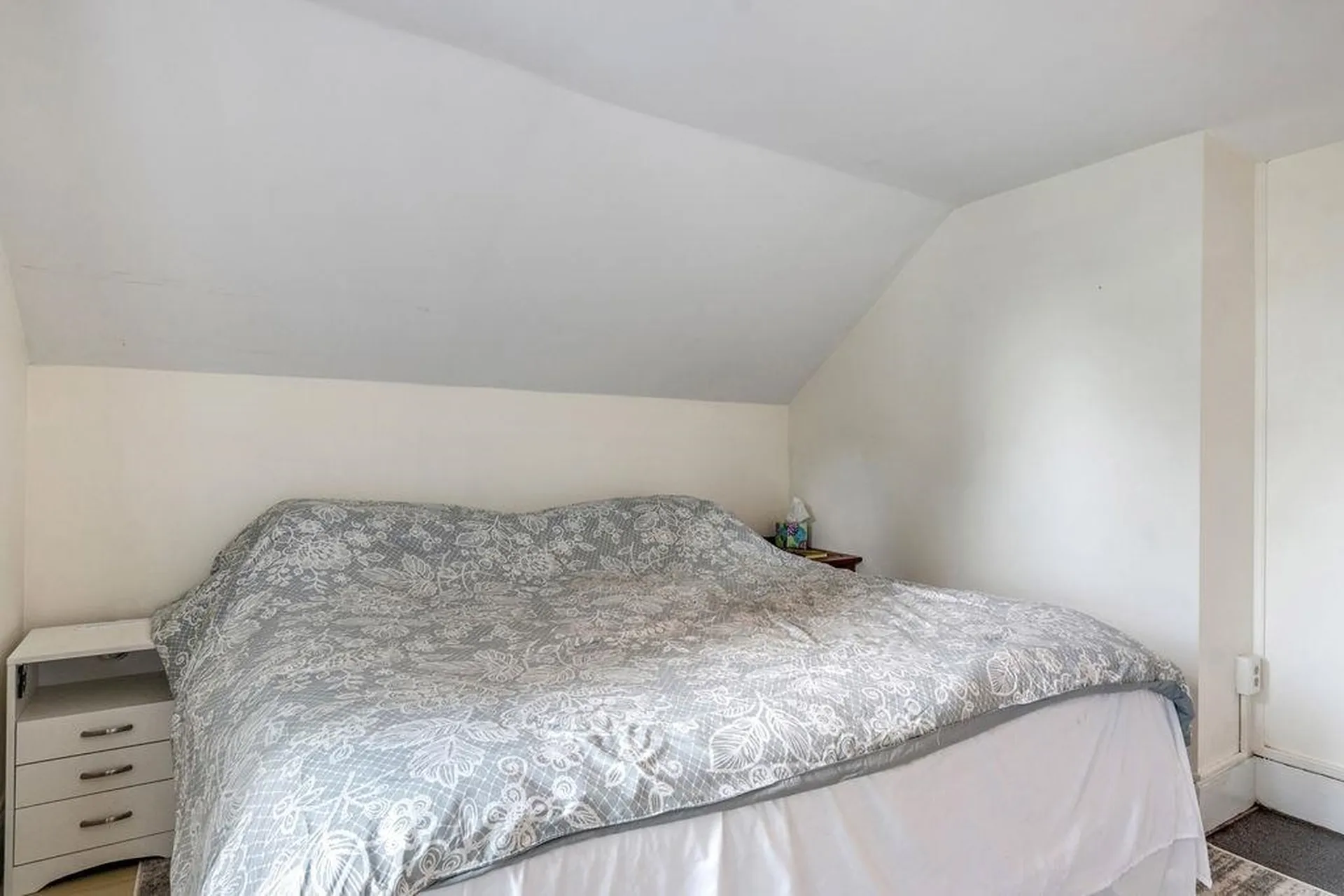 9 Lyndon Street Concord NH 03301