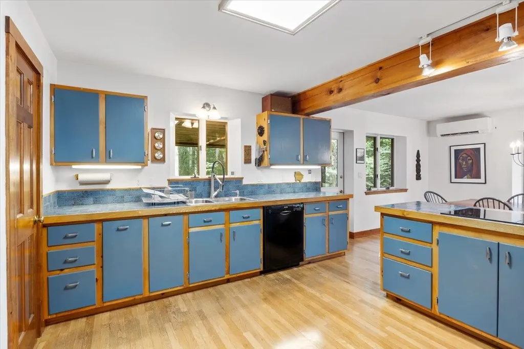 10 Sheep Road Lee NH 03861