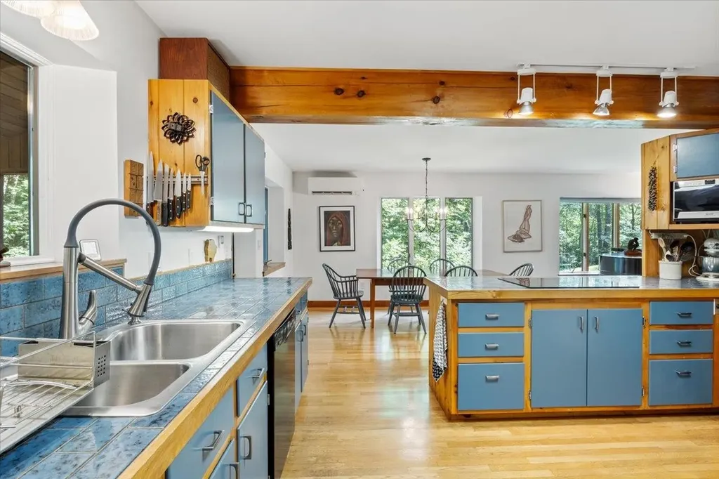 10 Sheep Road Lee NH 03861