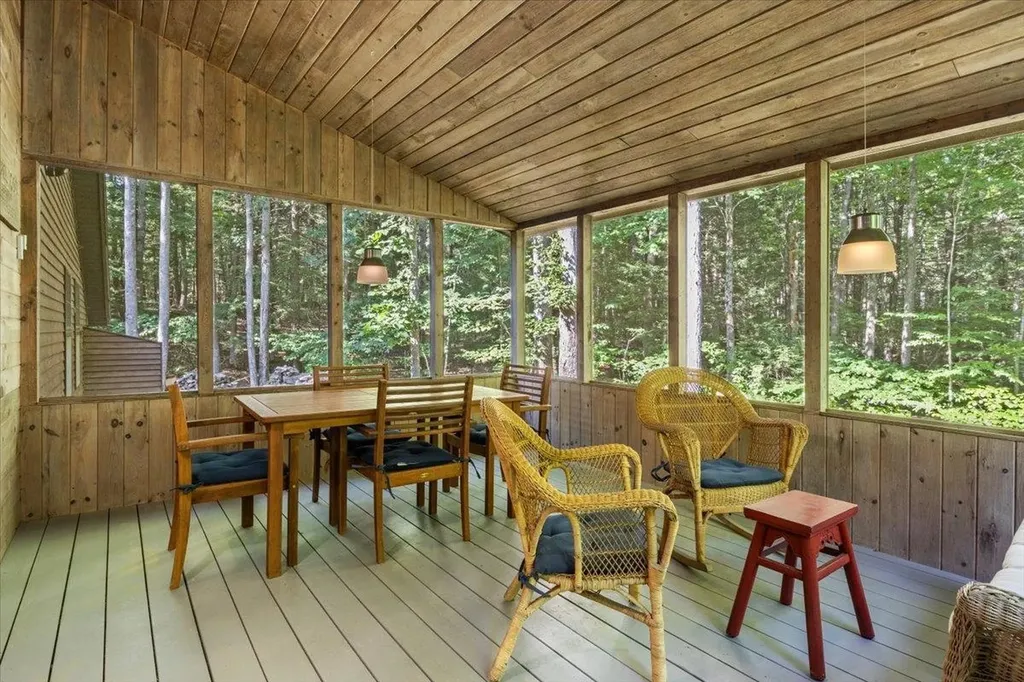10 Sheep Road Lee NH 03861