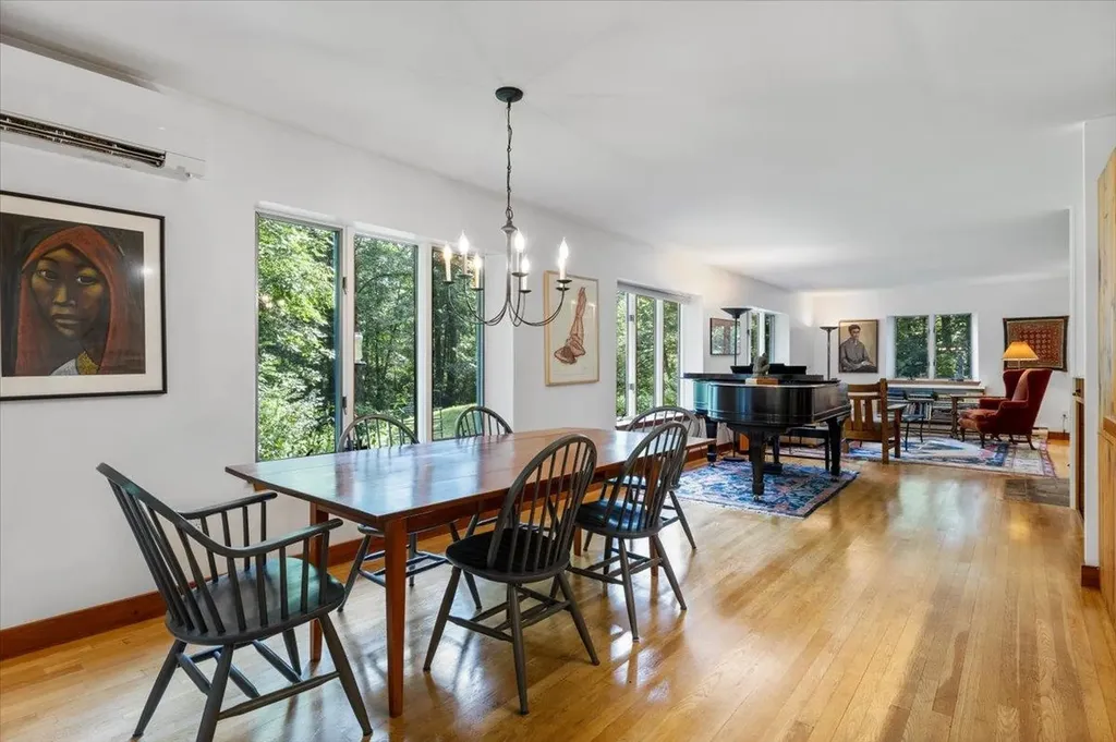 10 Sheep Road Lee NH 03861