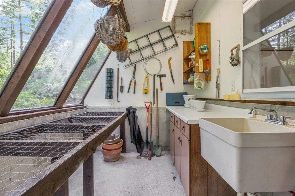 10 Sheep Road Lee NH 03861