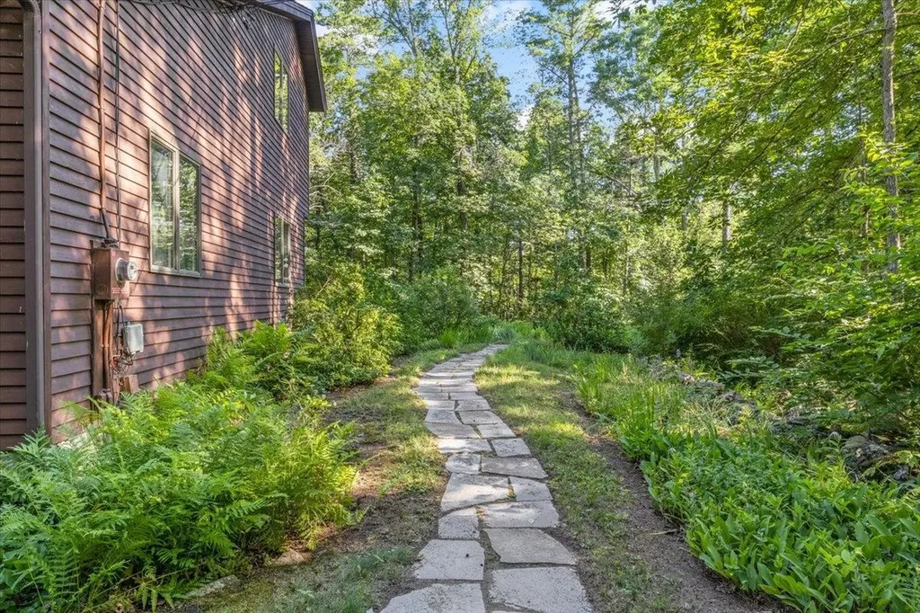 10 Sheep Road Lee NH 03861