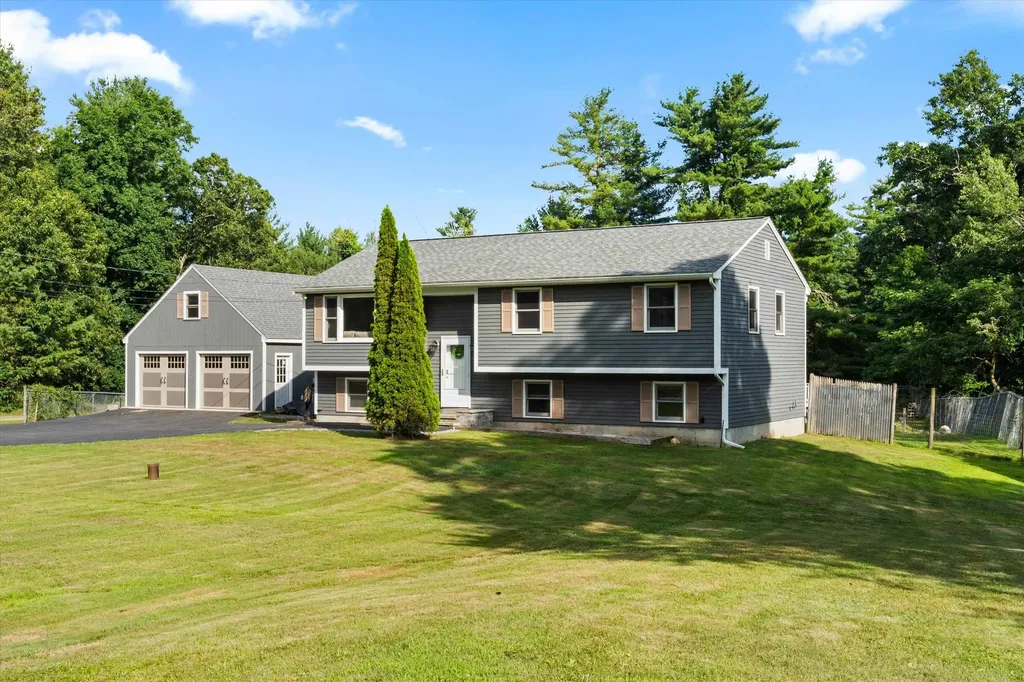 152 Fordway Extension Derry NH 03038