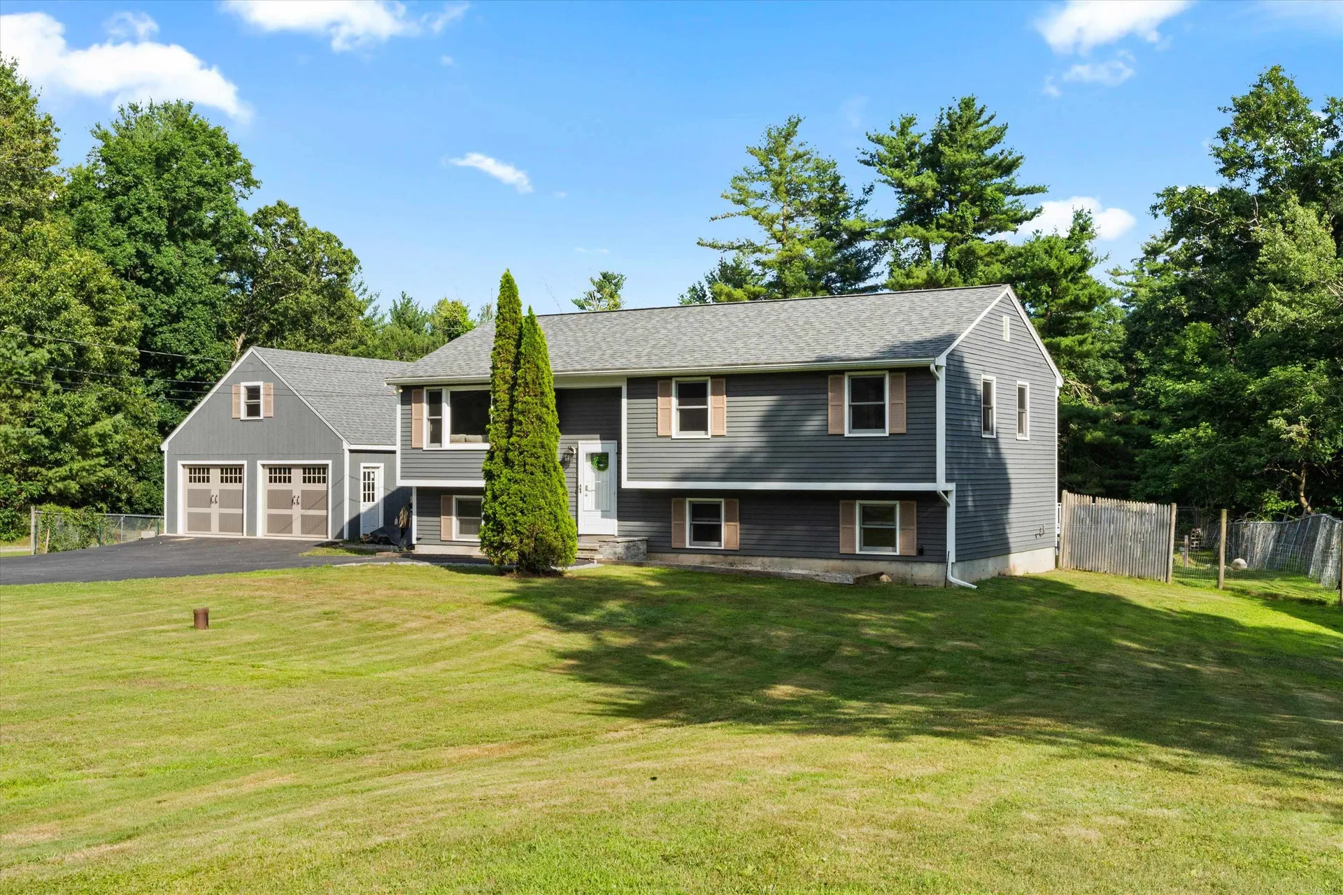 152 Fordway Extension Derry NH 03038