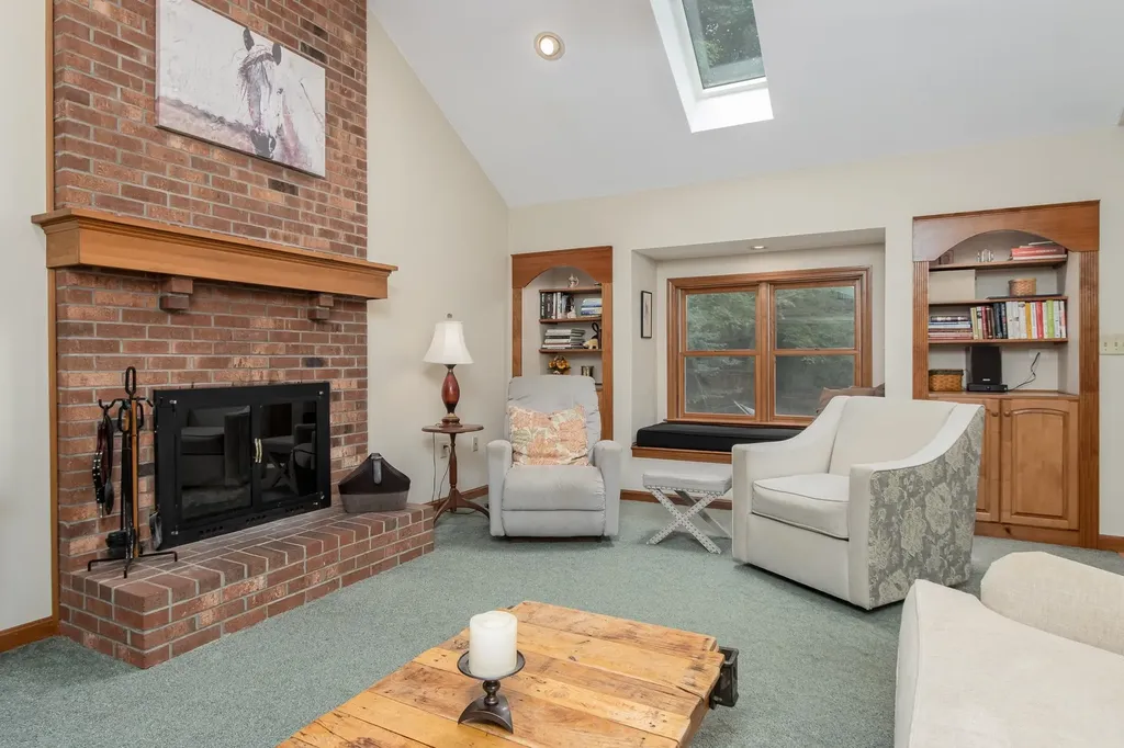 15 Hillside Drive Brookline NH 03033