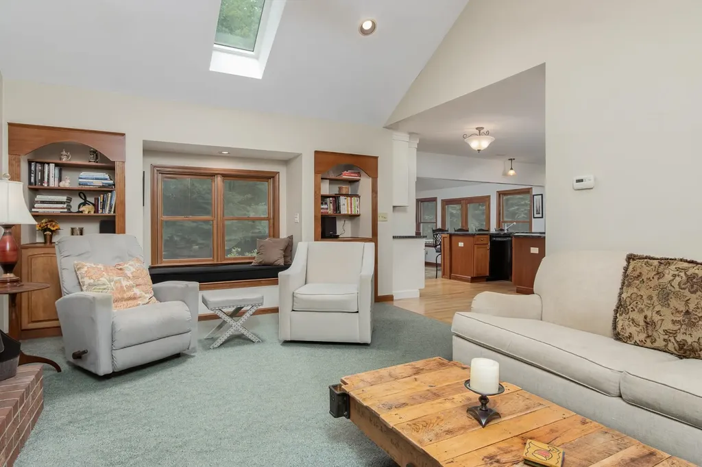 15 Hillside Drive Brookline NH 03033